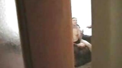 Lille ung blondie er klar til noget sensuel sex med sin elsker