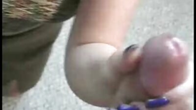 Sensuel anal elskov til petite brunette husmor