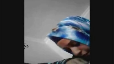 To massageterapeuter ligger fucking hot brunette på bordet